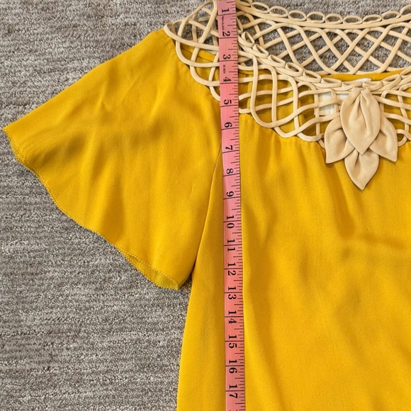 3.1 Phillip Lim Womans Mustard Yellow 100% Silk Top Flutter Sleeves Size 6 - Picture 11 of 16